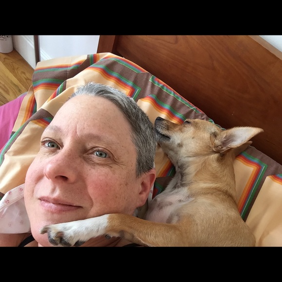 Meet your Posher, Tamara - Picture 1 of 2